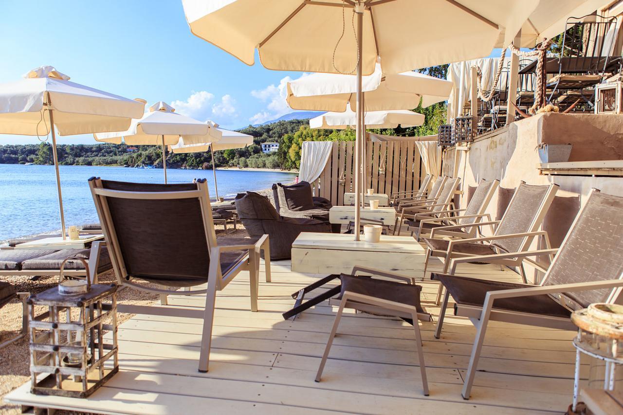 Six Keys Hotel อาฟิสโซส ภายนอก รูปภาพ