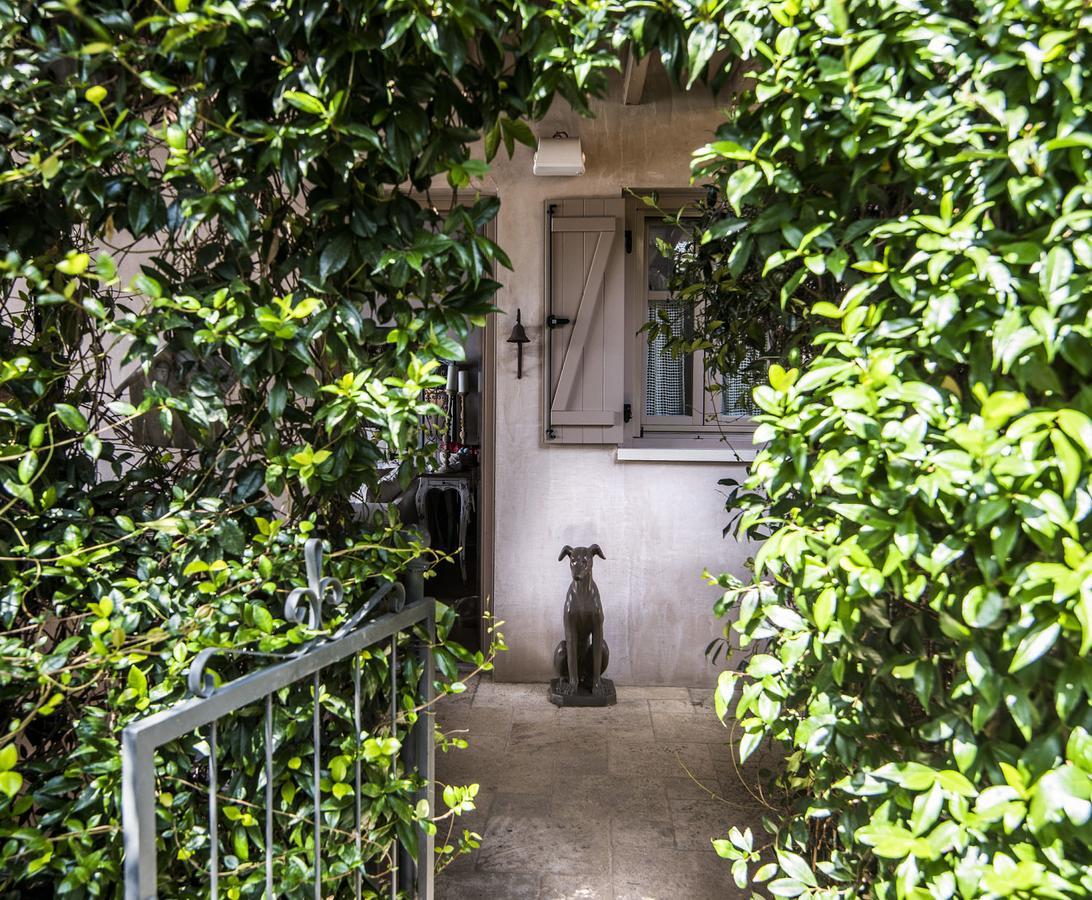 Six Keys Hotel อาฟิสโซส ภายนอก รูปภาพ
