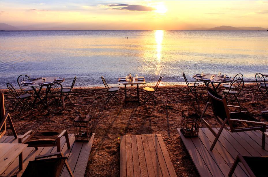 Six Keys Hotel อาฟิสโซส ภายนอก รูปภาพ